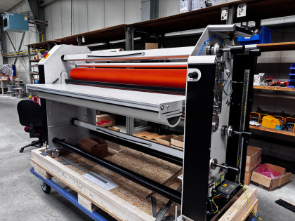 Elektromotory pro pohon laminovacích strojů