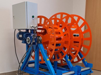 Stroje pro kabelovou konfekci